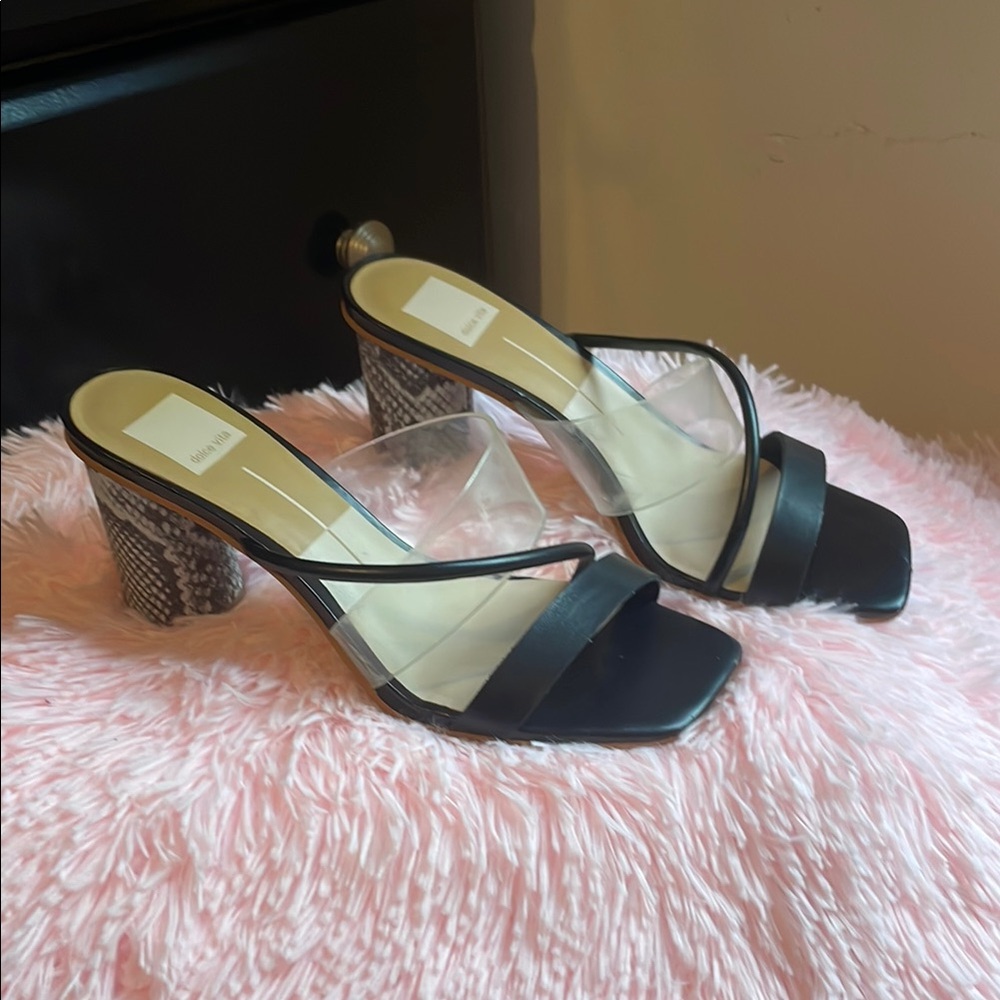 Stylish Black Heeled Sandals